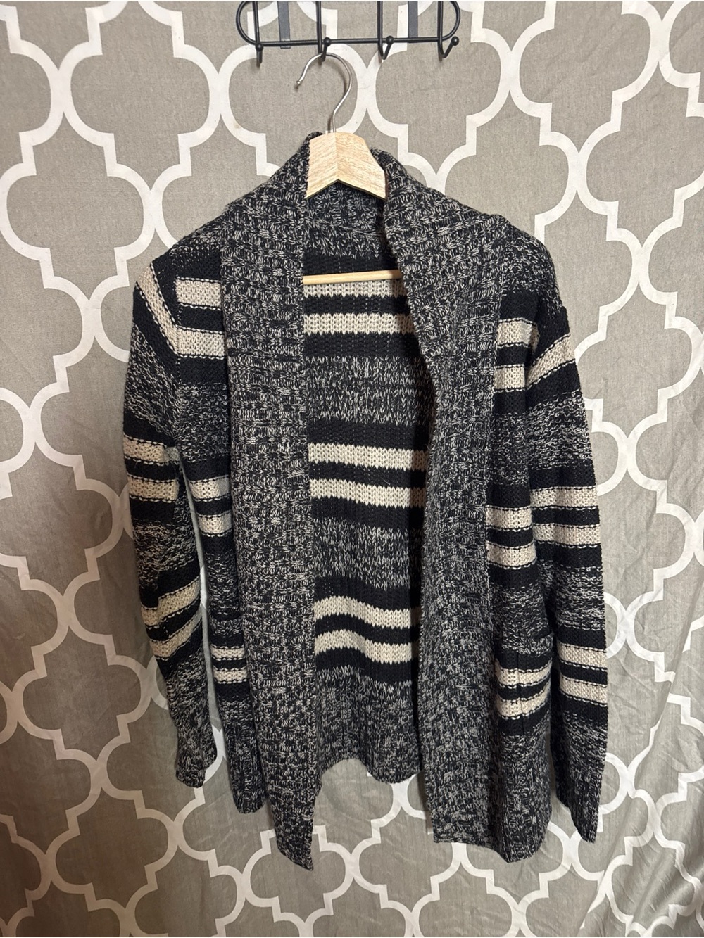 Cozy Black & Cream Striped Shawl Collar Open-Front Cardigan – Size Small
